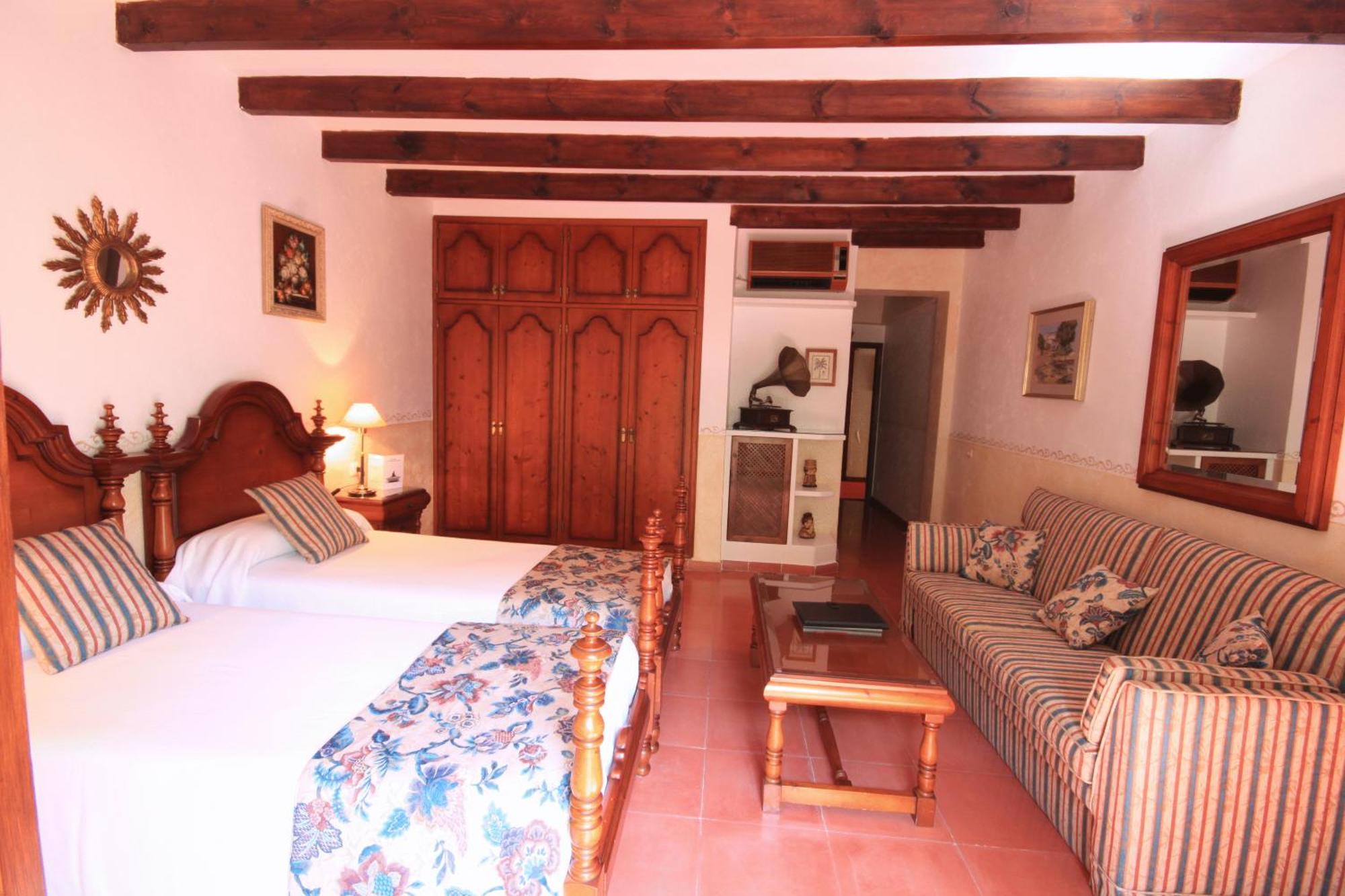 Petit Hotel Ses Rotges - Only Adults Кала-Ратхада Екстер'єр фото