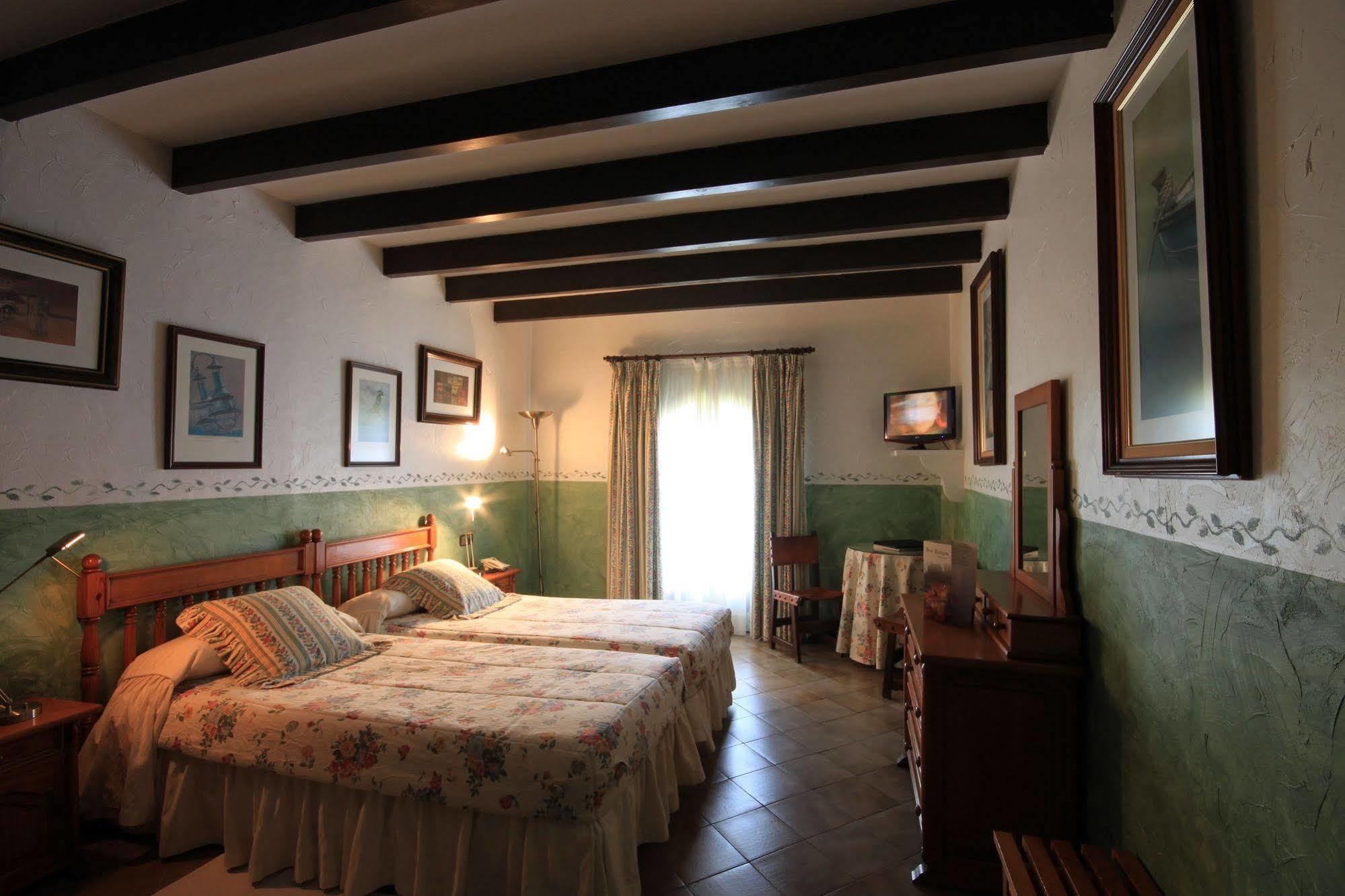 Petit Hotel Ses Rotges - Only Adults Кала-Ратхада Екстер'єр фото